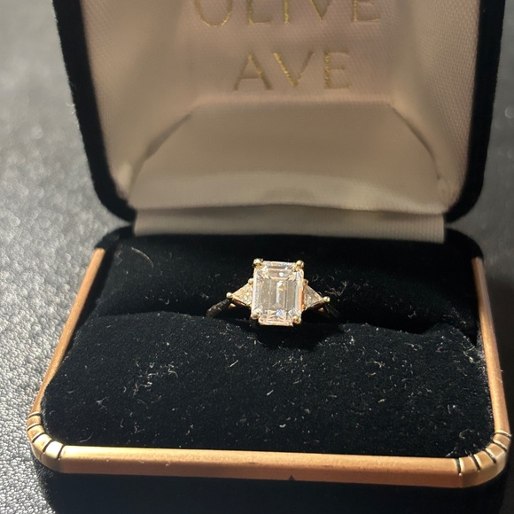 8.5x6.5mm Moissanite, 14K Yellow Gold Emerald- Lab Diamond - Picture 3 of 3